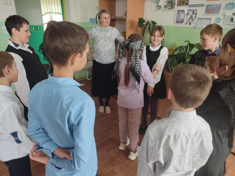 "Мы-команда!".